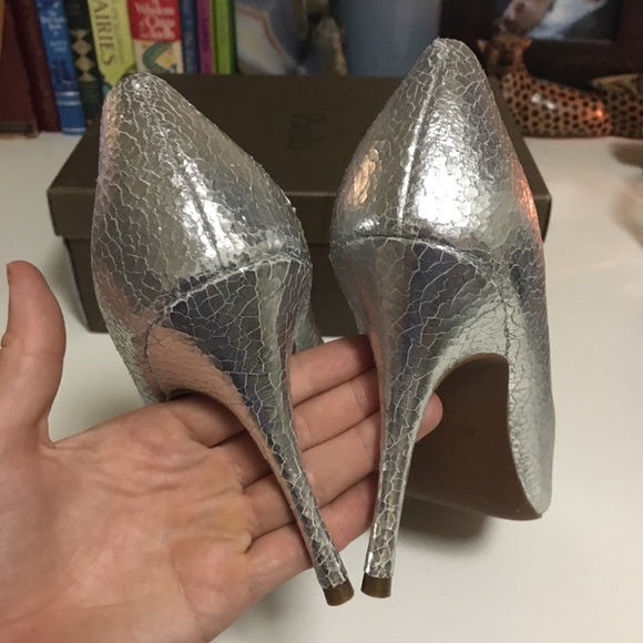 Linea Paolo silver heels NIB 🦩 - Picture 5 of 8